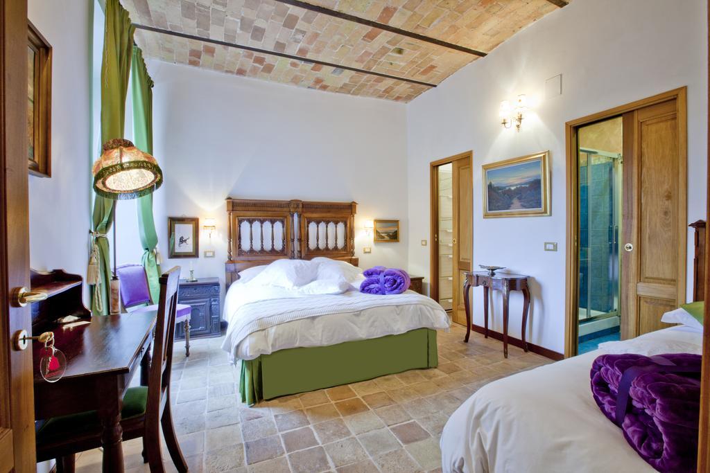 B&B Il Marchese Del Grillo Sulmona Cameră foto