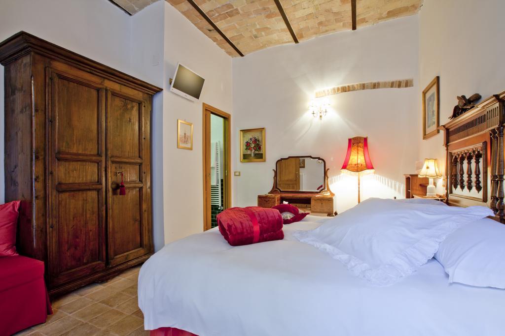 B&B Il Marchese Del Grillo Sulmona Cameră foto
